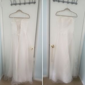 Pretty white  new wedding dress